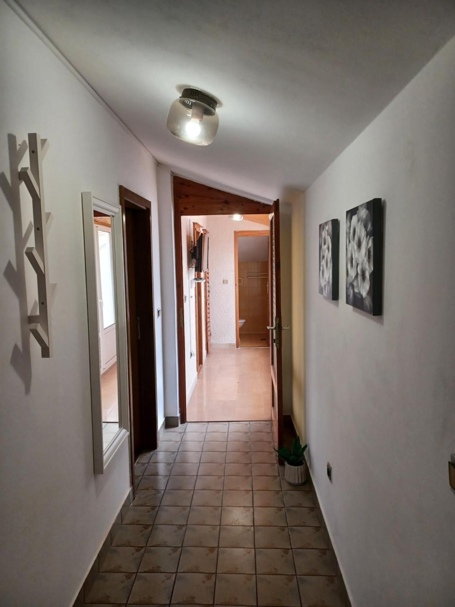 Apartments Emilija Makarská Pokoj fotografie